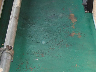 千葉県君津市　外壁塗装　屋根塗装　ベランダ防水　擦り切れている表面